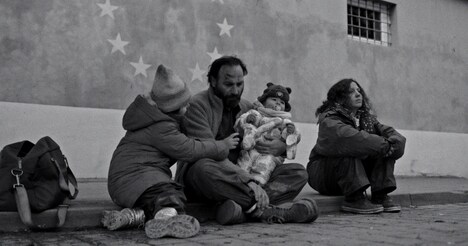 「人間の境界」場面写真