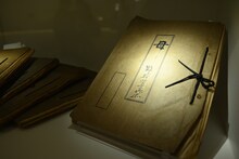 高峰秀子のデビュー作「母」の台本。