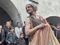 「ルボ」場面写真