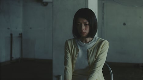 「BUG」場面写真