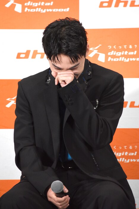 桜田ひよりに「あんまり目が合わなかった」と暴露された川西拓実。