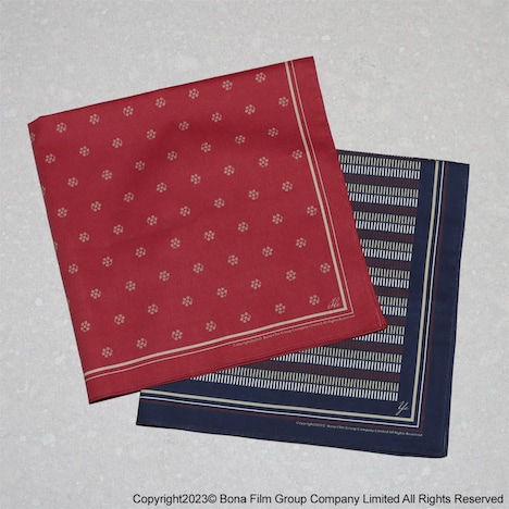 映画「無名」ハンカチ 全2種(各税込2750円)