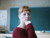 「ありふれた教室」場面写真