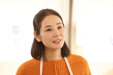 吉田羊演じる寺沢早紀。