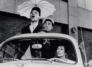 「月給泥棒」場面写真