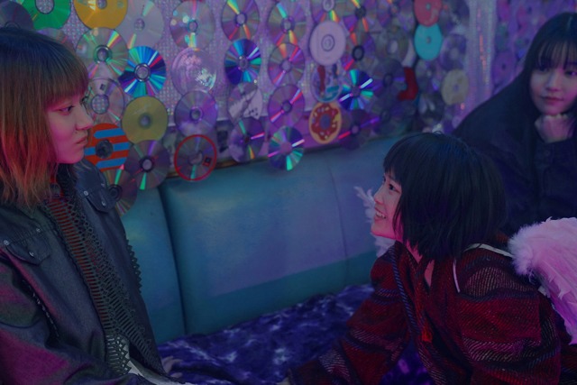 「HEART ATTACK」場面写真