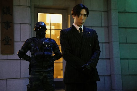 「HEART ATTACK」場面写真