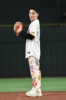 投球動作に入る川西拓実。