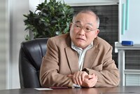 斉藤暁演じる白石吾郎。