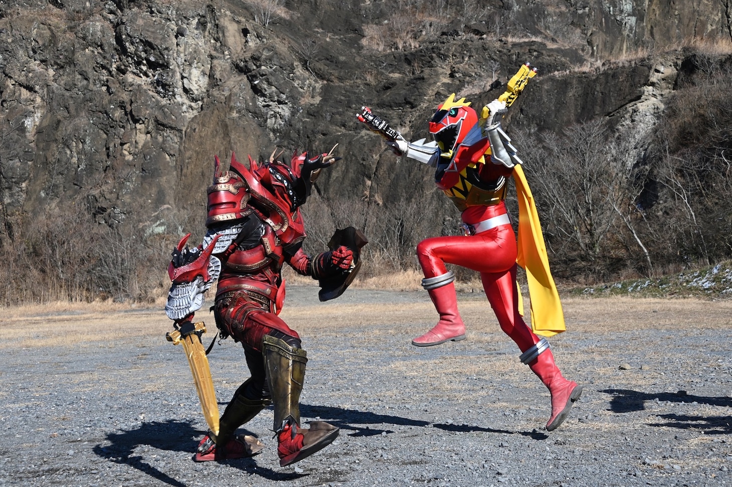 「キングオージャーVSキョウリュウジャー」新場面写真