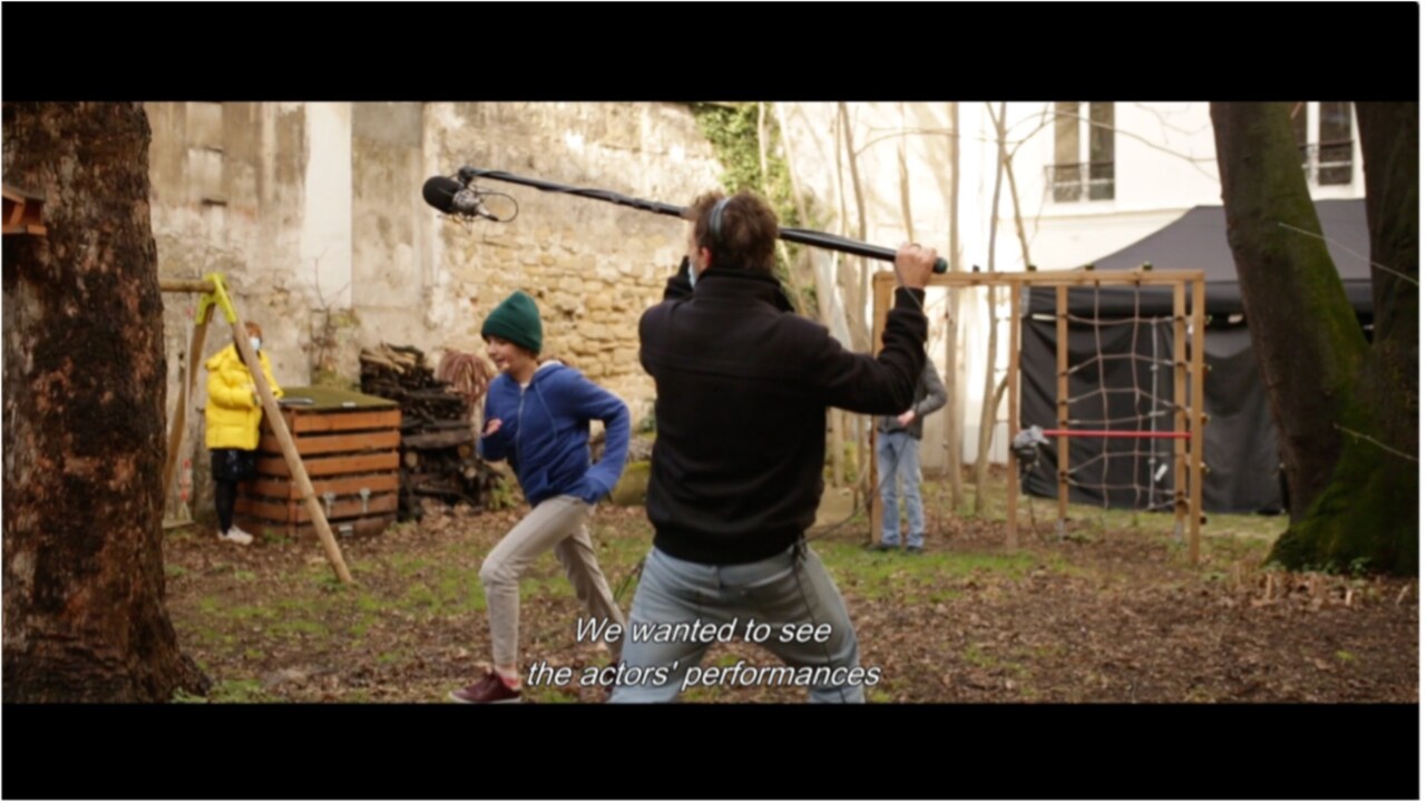 屋外で駆け回って声を収録、アニメ映画「リンダはチキンがたべたい！」メイキング映像