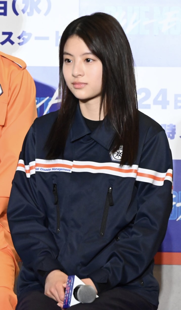 出口夏希