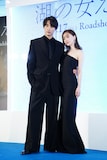 左から福士蒼汰、松本まりか。
