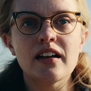 破壊し再構築し合う…若妻が気難しい作家の書斎を訪れる「Shirley」本編映像