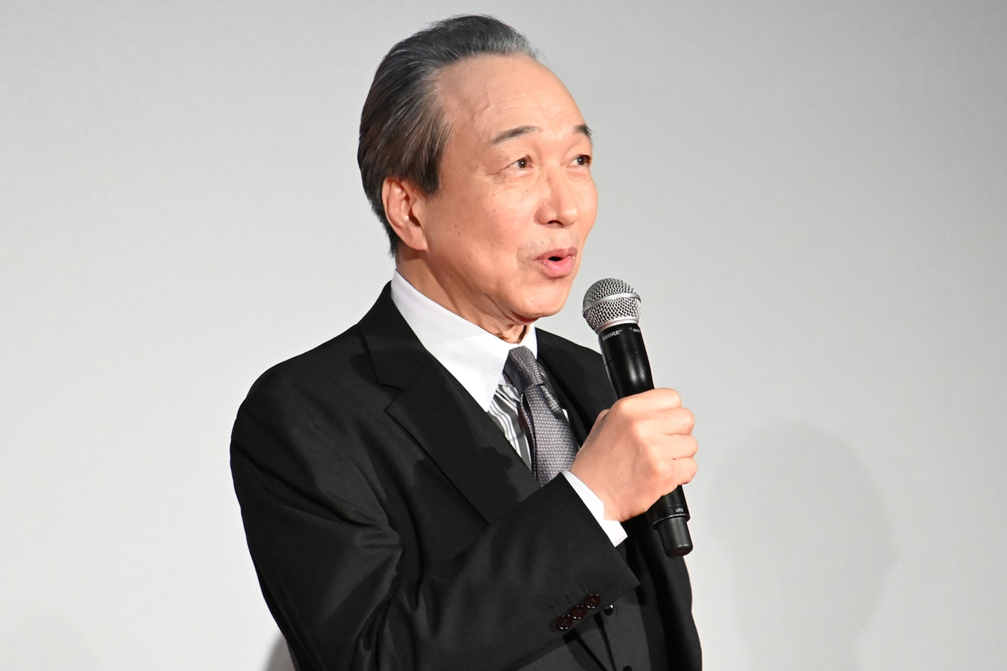 小日向文世