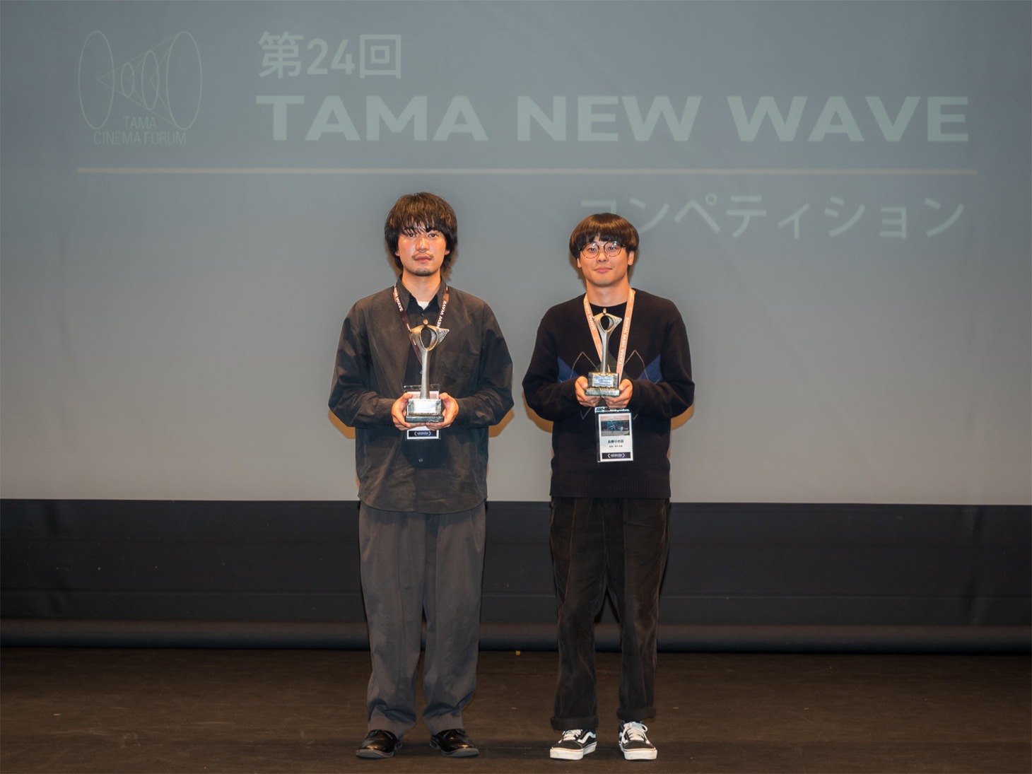 「第24回TAMA NEW WAVE」受賞者の白磯大知（左）と堀内友貴（右）。