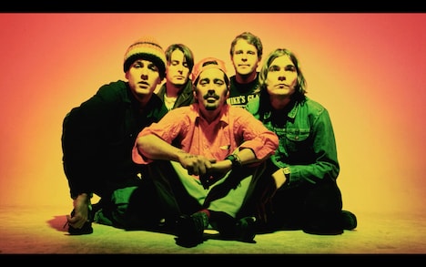 「ラウダー・ザン・ユー・シンク ギャリー・ヤングとペイヴメントの物語」場面写真