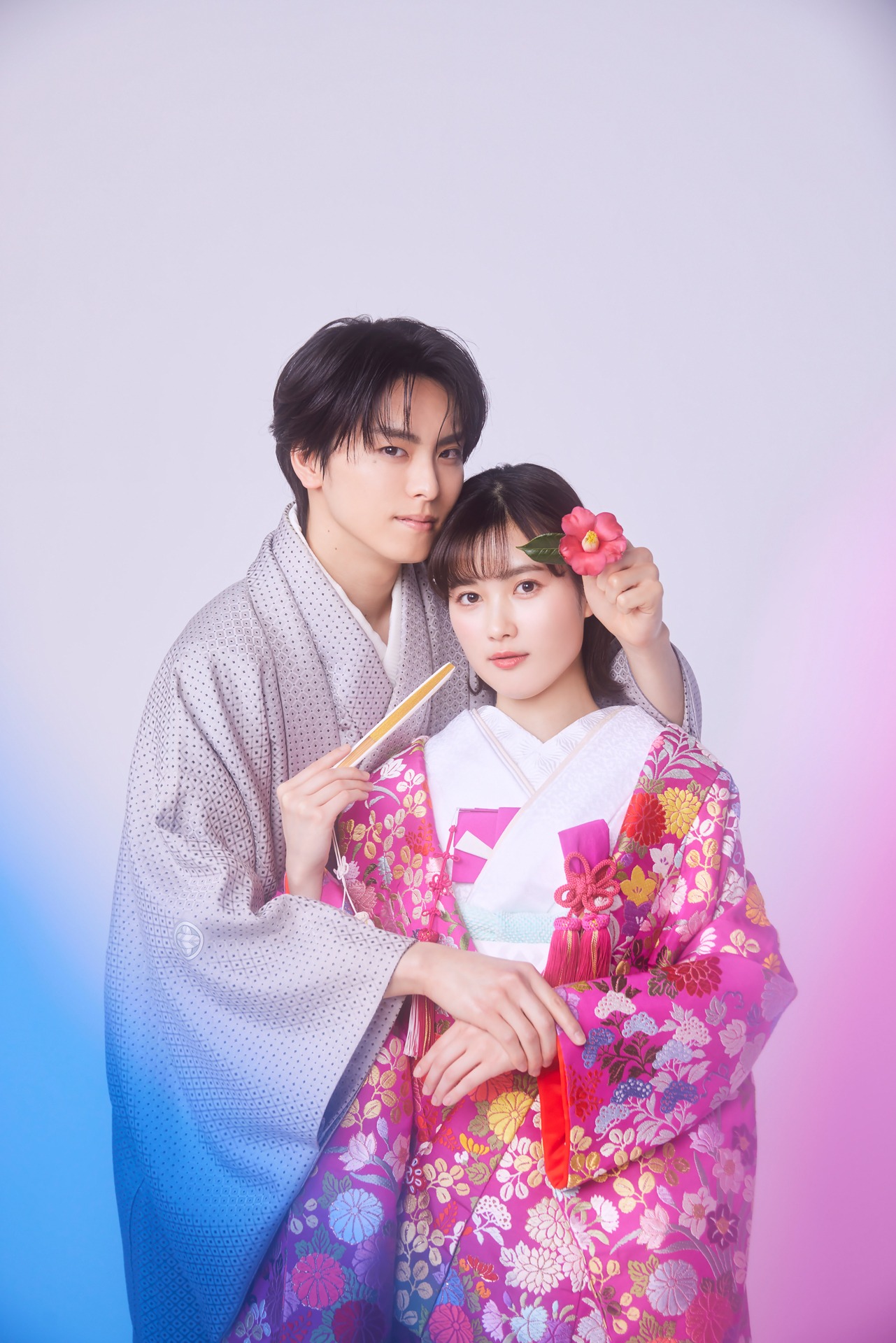 左から染谷雪斗役の高野洸、鶴岡依音役の井頭愛海。