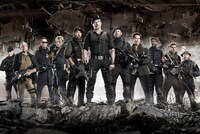 「エクスペンダブルズ2」ビジュアル　 (c) 2012 Barney’s Christmas, Inc. All Rights Reserved.