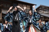 前田拳太郎（左）と奥智哉（右）。