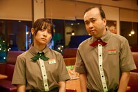 左から桃月なしこ、小林大介。(c)石原まこちん/フジテレビ