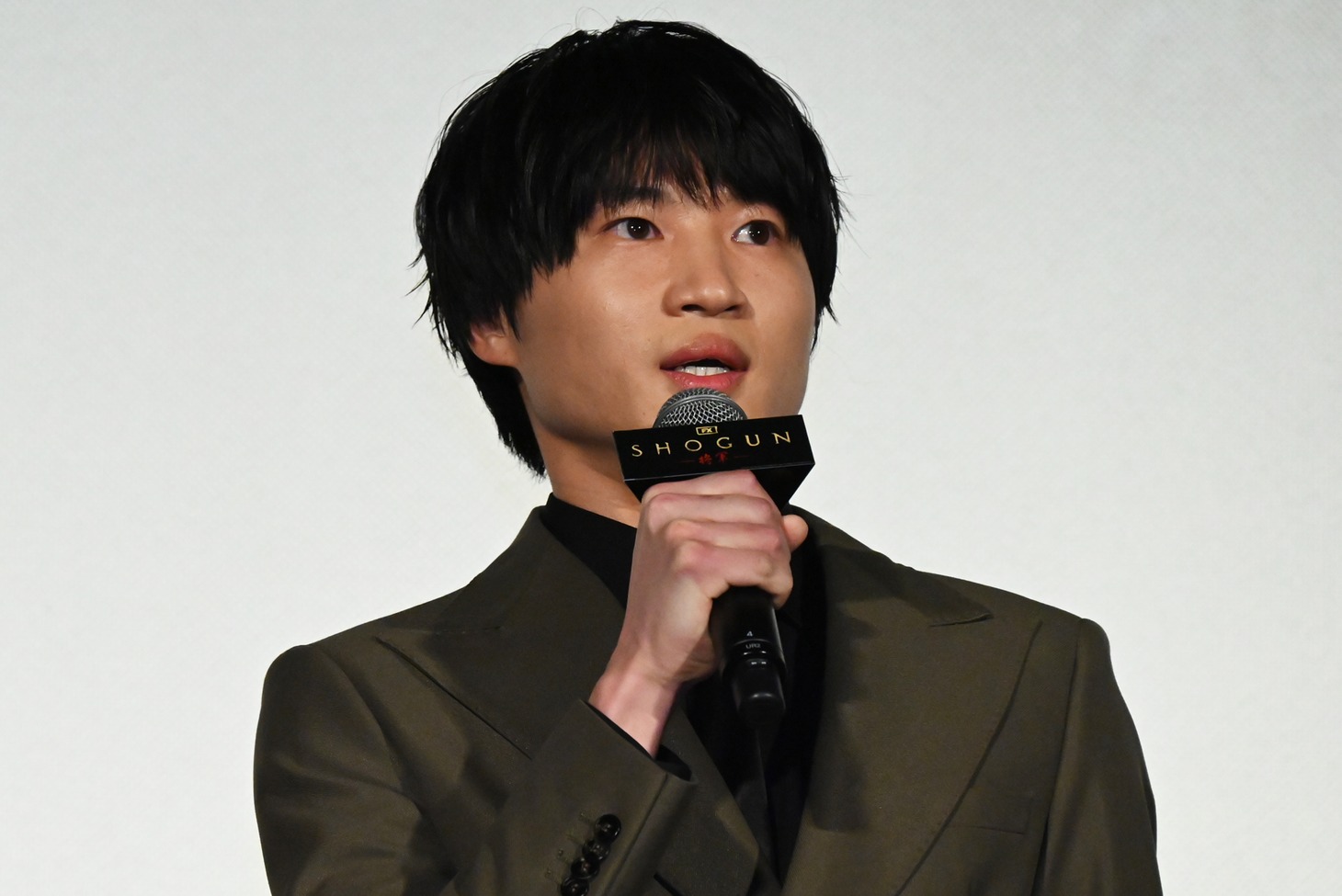 金井浩人