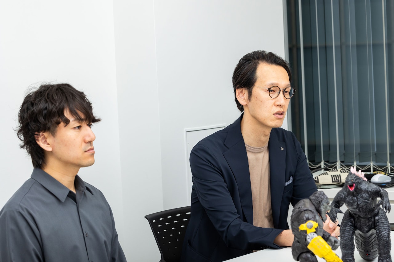 左から宮崎豪、吉川哲矢。