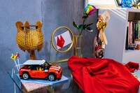 Netflix映画「シティーハンター」の小道具。