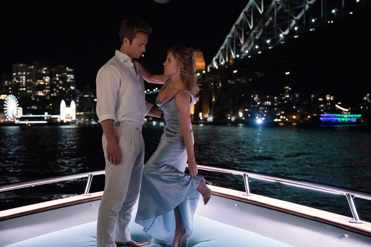 “フェイクカップル”がタイタニックごっこ、「恋するプリテンダー」新映像