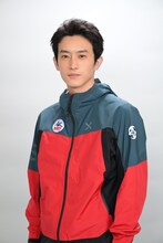 宮本歩役の杉野遥亮。