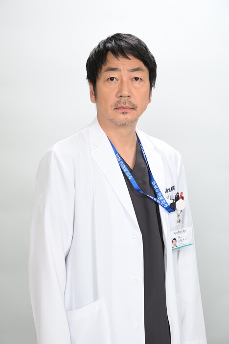 江森岳人役の大森南朋。