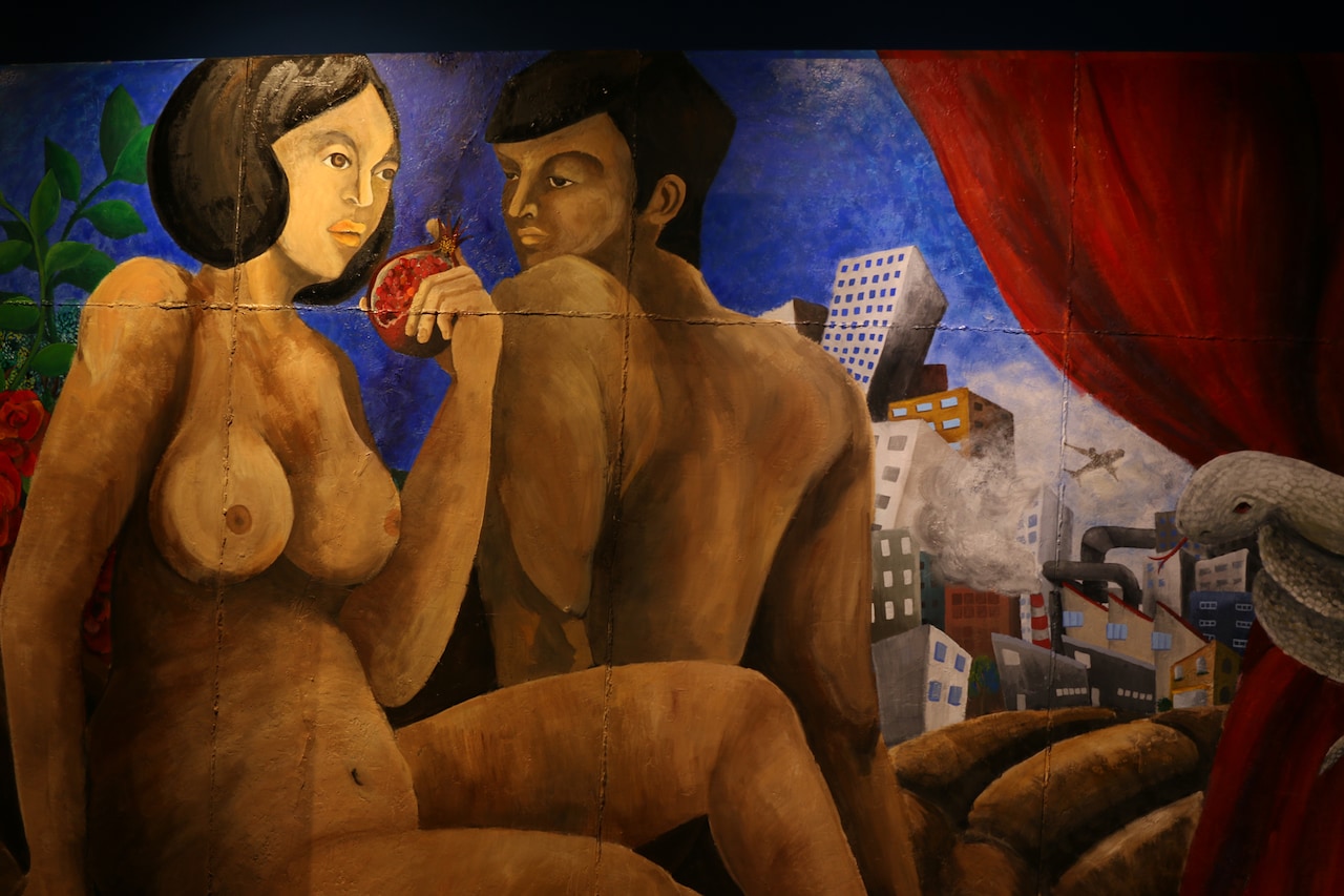 スクリーン2の前に飾られている、「いっちょんすかん」のために描かれた絵。