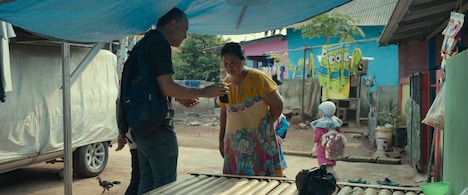 Apple TV+「ハリウッド・コン・クイーン ～前代未聞の詐欺事件～」場面写真