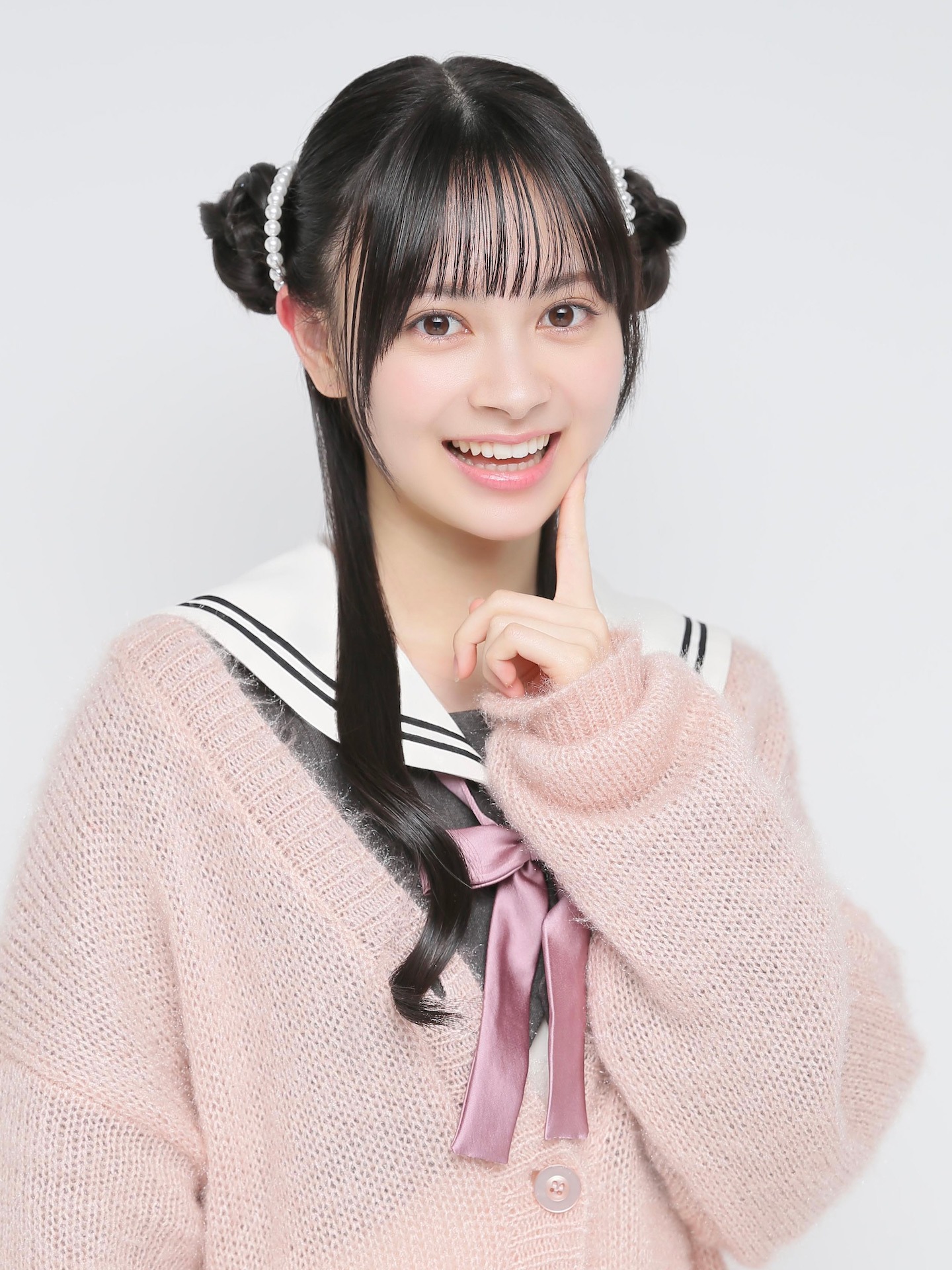 明内ユウ役の伊藤百花。