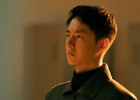 「ボーン・トゥ・フライ」場面写真