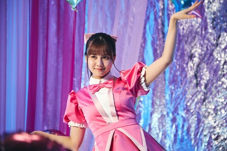 ミステリーキッス「超常恋現象」MVより、二階堂ルイ役の中村麗乃。