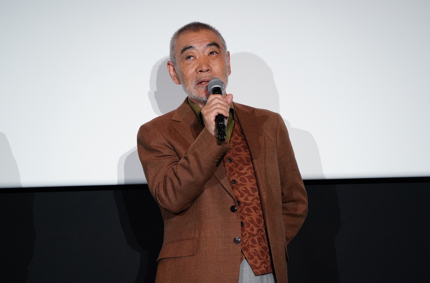 柄本明