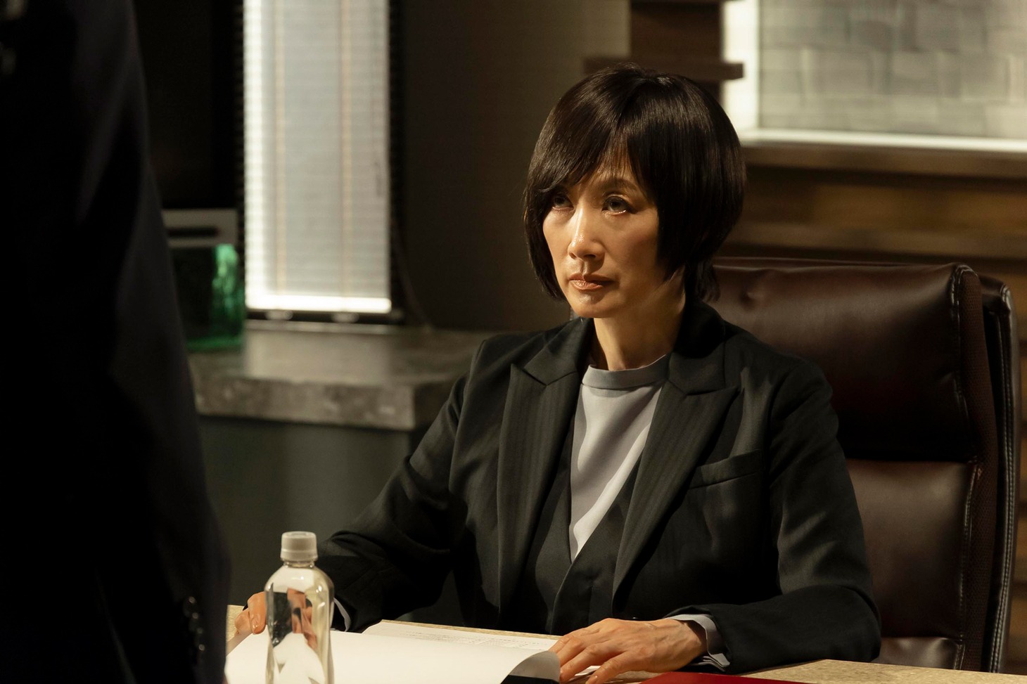 「Re:リベンジ-欲望の果てに-」より、余貴美子演じる天堂市子。 (c)フジテレビ