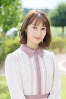 華奈役の桜井玲香。