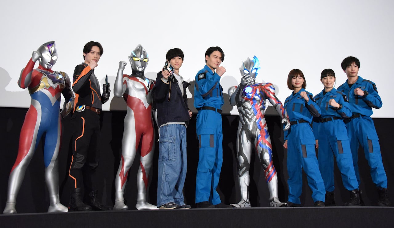ウルトラマンブレーザー、アーク、デッカーが一緒に変身！蕨野友