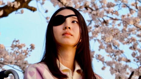 「春の香り」より、美咲姫演じる藤森ハルカ。