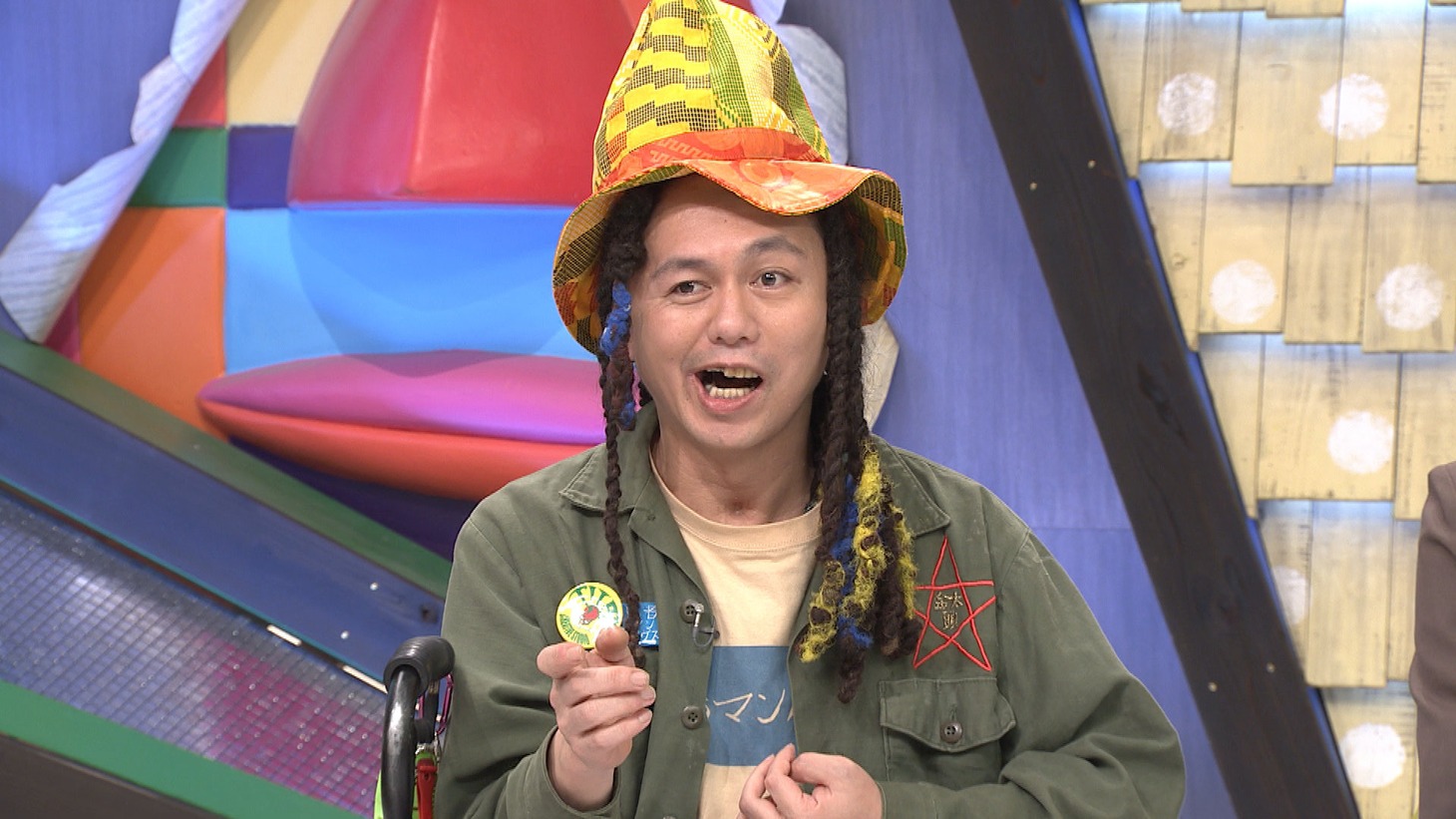 「パーセント」にも出演中のチタンヘッド