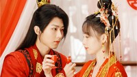 中国ドラマ「転生令嬢～キスから始まるロマンス～」より、リー・ゴーヤン（李歌洋）演じる沈十一（左）とコー・イン（柯穎）演じる盛夏（右）。