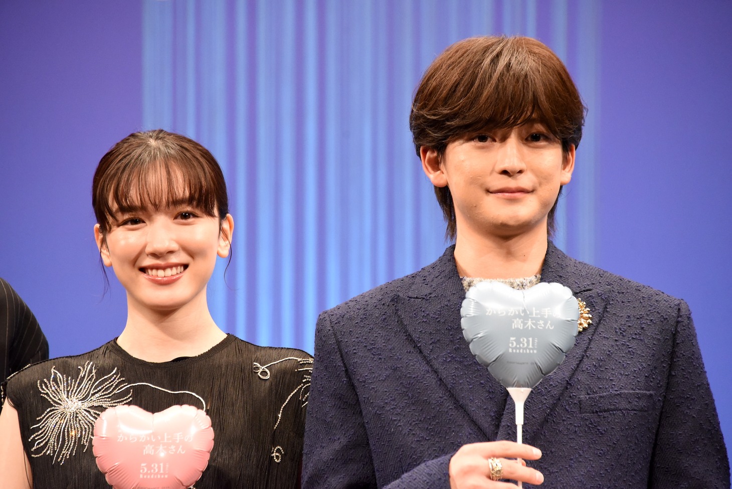 左から永野芽郁、高橋文哉。