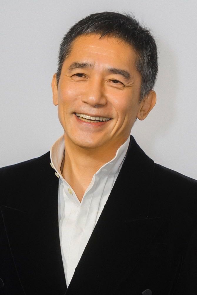 第37回東京国際映画祭コンペティション部門にて、審査委員長を務めるトニー・レオン。