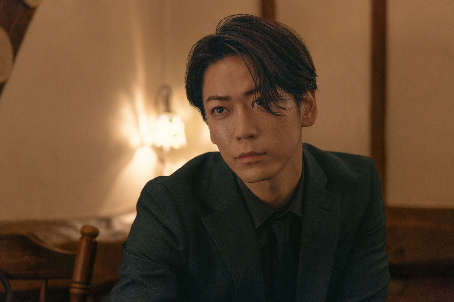 佐久間駿介役の亀梨和也。