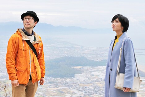 「本を綴る」場面写真