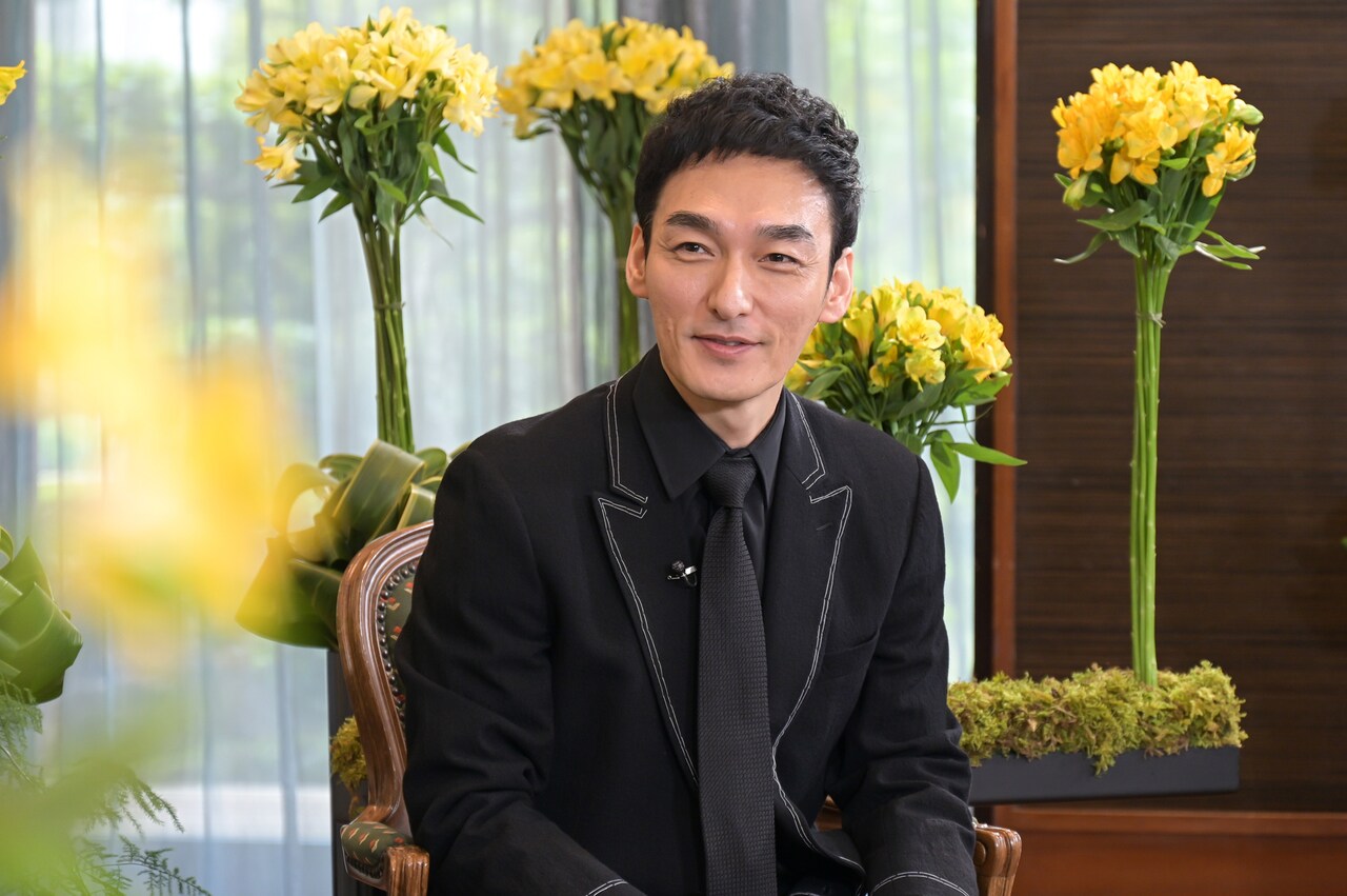 草なぎ剛がタモリ・高倉健との秘話など35年を語り尽くす、盟友の香取慎吾も登場