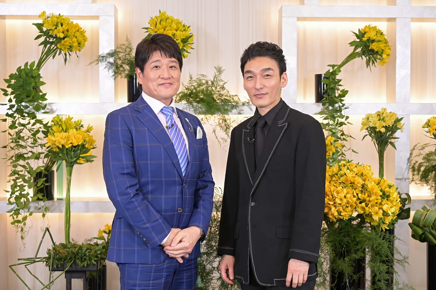 左から林修、草なぎ剛。
