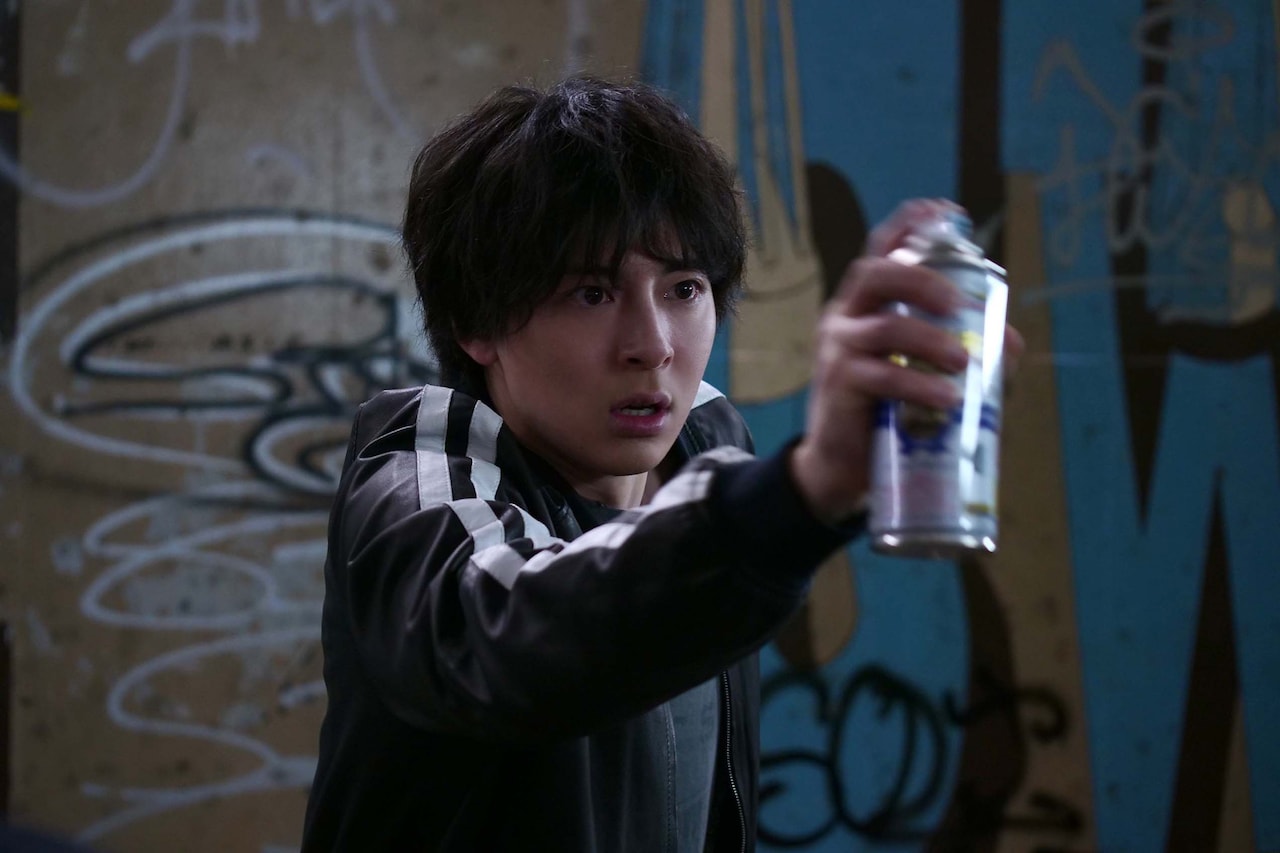 高杉真宙「世にも奇妙な物語」で初主演飾る、新納慎也に連れ去られ“白い部屋”へ